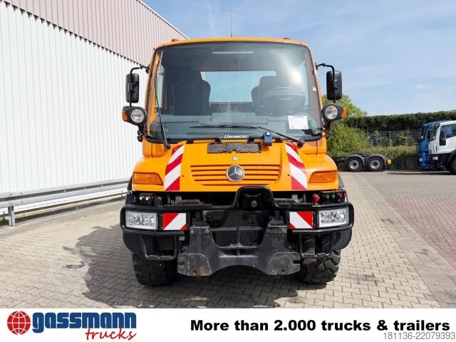 Camión para usos especiales Unimog U 300 4x4, Kipper, VarioPilot, Kommunalhydraulik,