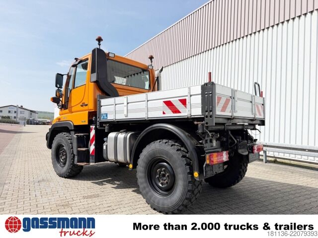 Camión para usos especiales Unimog U 300 4x4, Kipper, VarioPilot, Kommunalhydraulik,