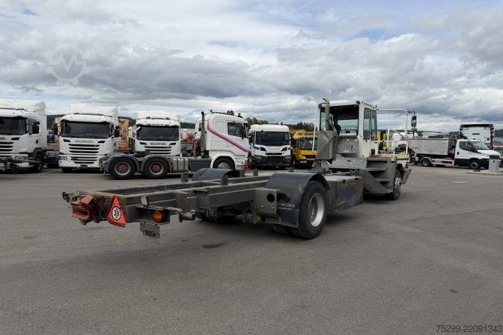 Podvozok nákladného vozidla  YT222 4x2 Chassis-Kabine / Swiss-Vehicle