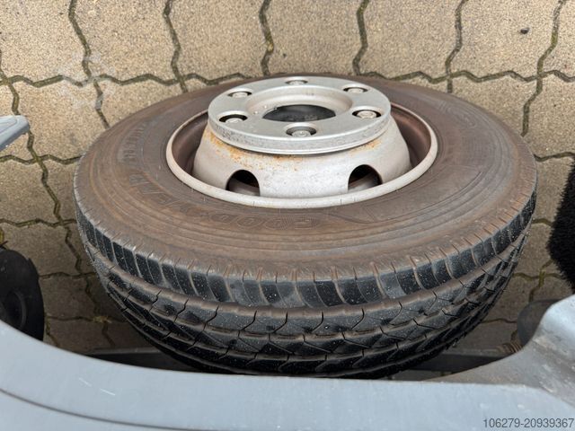 冷蔵バン MERCEDES-BENZ 818 L Atego Kühlwagen