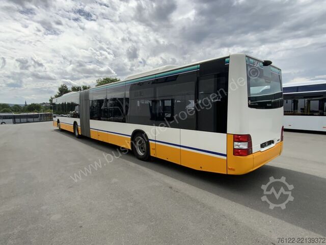 Autobuz articulat MAN A 23 Lions City