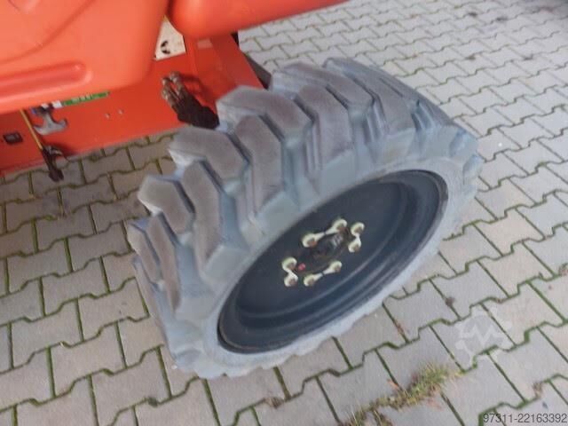 Przegubowa teleskopowa platforma robocza Niftylift HR21 HYBRID 4X4