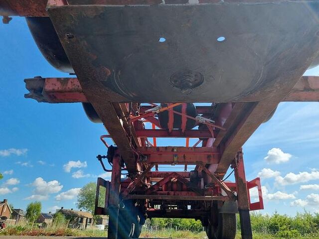 Gámaflutningar Koelner Elmshorn 20 ft | Steel suspension