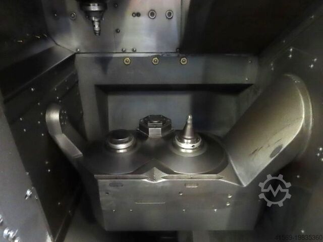 เครื่องกลึงแนวตั้ง DMG Gildemeister CTV 250DF