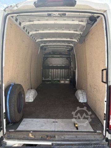 Dobozos furgon IVECO DAILY 35-160, IS35SC2AA KASTENWAGEN, L4H2 HEBEBüHNE, EURO 6