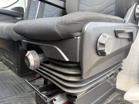 Dobozos furgon IVECO DAILY 35-160, IS35SC2AA KASTENWAGEN, L4H2 HEBEBüHNE, EURO 6