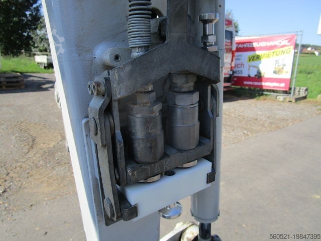 Mini bager Takeuchi TB 216 - POWERTILT+Schnellwechsler (Elektro+Diesel