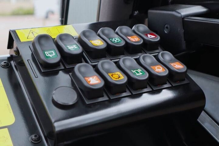 Täysmaastotrukki Manitou M30-4 Valid inspection, *Guarantee! Diesel, 4x4 Dr