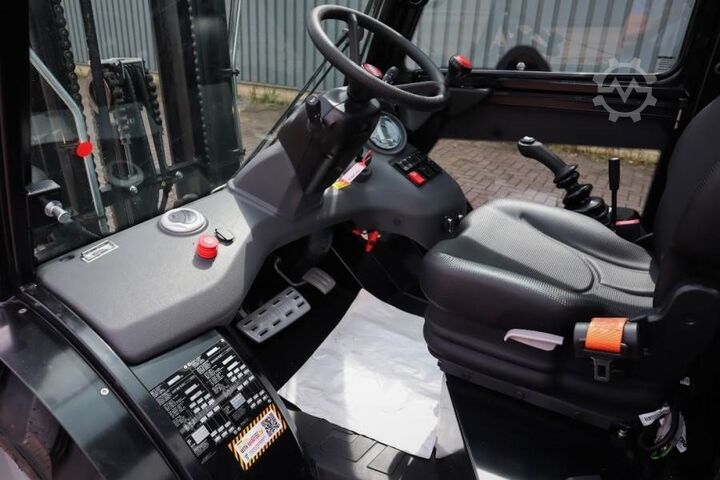 Περονοφόρο ανυψωτικό όλου του εδάφους Manitou MC25-4 Valid Inspection, *Guarantee, Diesel, 4x4 D