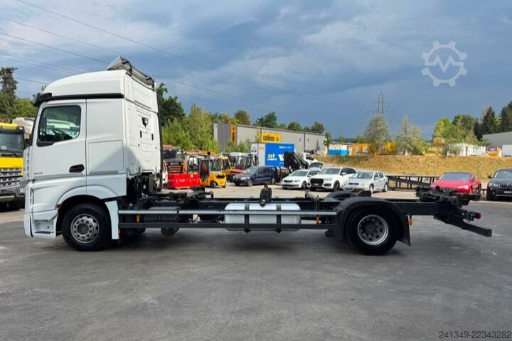 Wechselfahrgestell LKW MERCEDES-BENZ Actros 1843 4x2 BDF