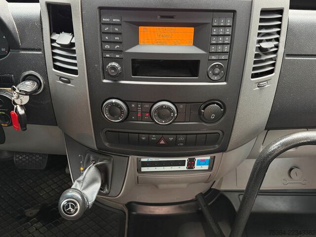Kleinbus MERCEDES-BENZ Sprinter 313 Cdi L2H2 6 Sitze MOTOR DEFEKT
