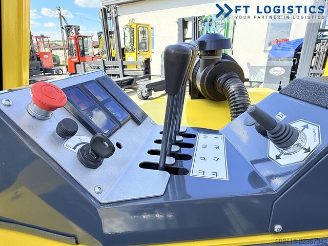 četvorosmerni viljuškar Combilift CB3000 DIESEL TRIPLEX 5500 FREE-LIFT