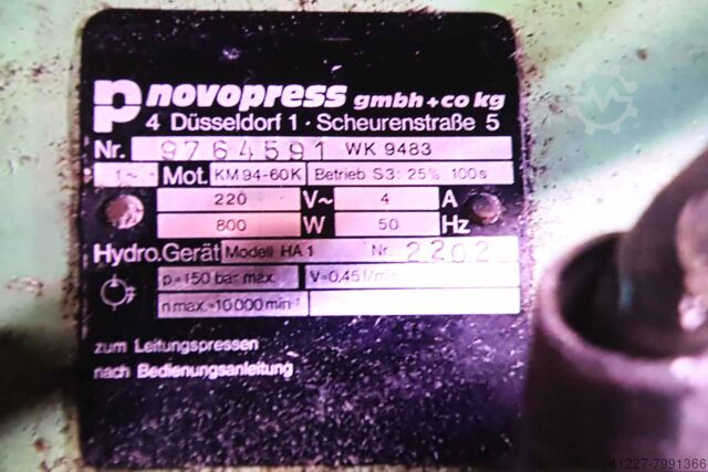 Poinçonneuse hydraulique novopress WK 9483