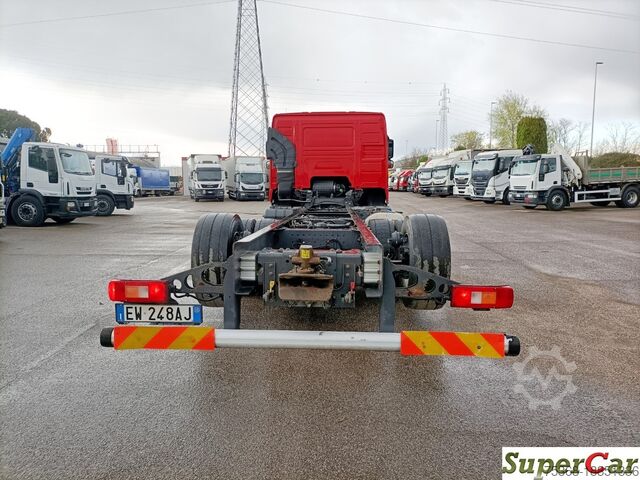 شاحنة الشاسيه Volvo FM 13 460