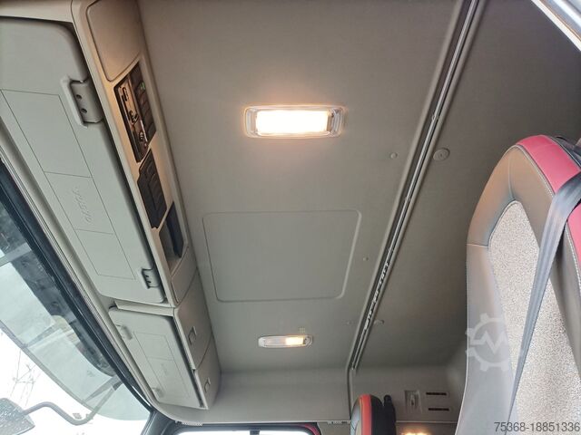 شاحنة الشاسيه Volvo FM 13 460