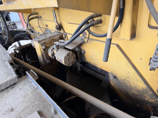 Finisseur sur chenilles Bitelli BB 651 C