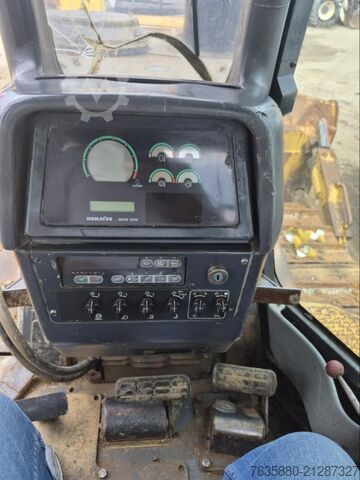 クローラー式掘削機 Komatsu D155AX-5