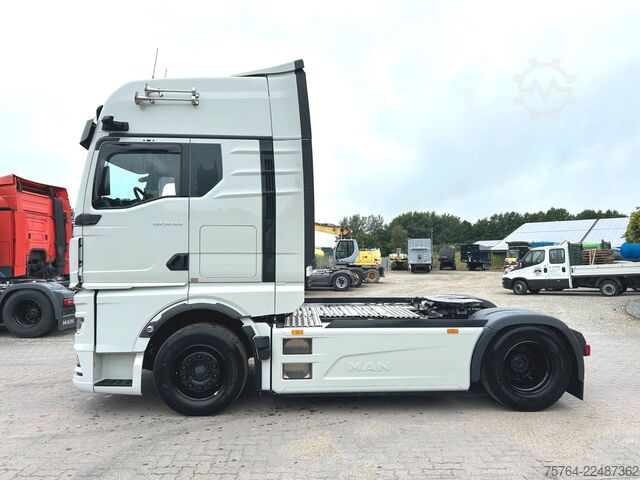Standardne veomasin MAN TGX 18.560 BL/Retarder/ACC/2x Tank/D30 Motor!