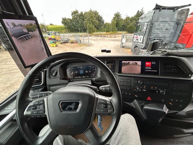 Standardne veomasin MAN TGX 18.560 BL/Retarder/ACC/2x Tank/D30 Motor!