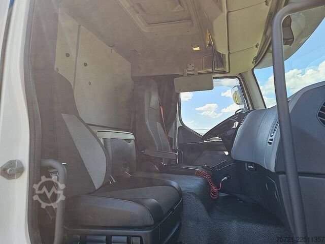 Συρόμενος μουσαμάς RENAULT D 280-16 16T GVW