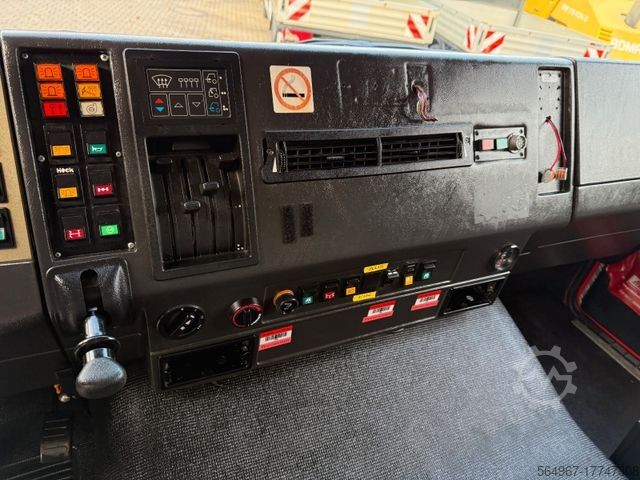 LKW mit Kofferaufbau MAN 12.222 Feuerwehr-LKW LF16 4x4 Allrad Expedition