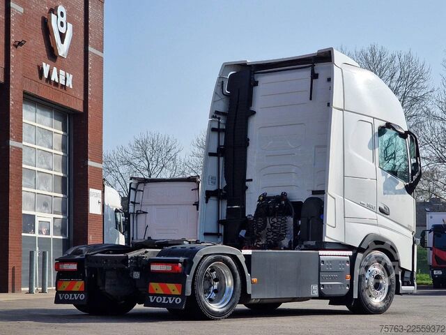 Volumen SCM Volvo FH 13.500 Globetrotter XL 4x2 - Low deck - I Sa...