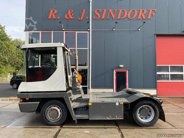 Tracteur de terminal Terberg RT RT223