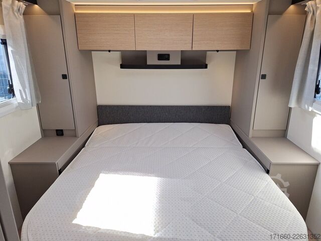 Camping-car semi-intégré BÜRSTNER Campeo TD 736