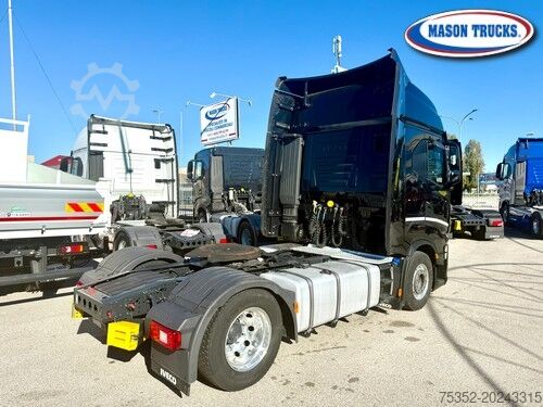 Standard road tractor Iveco S-Way 530