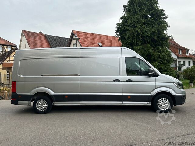 Høy tak varebil VW CRAFTER LANG HOCH ACC NAVI SPURHALTE. STANDHZG