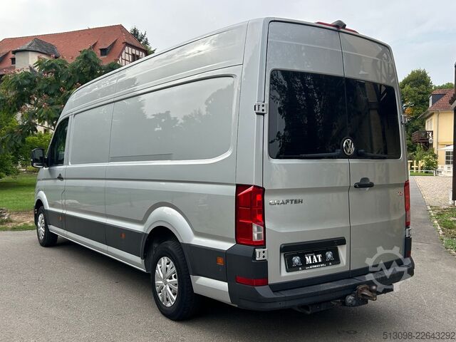 Høy tak varebil VW CRAFTER LANG HOCH ACC NAVI SPURHALTE. STANDHZG