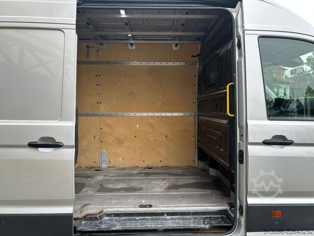 Høy tak varebil VW CRAFTER LANG HOCH ACC NAVI SPURHALTE. STANDHZG