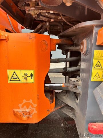Radlader DOOSAN DL 200 inkl. Schaufel & Gabel Bj.2013 107kW