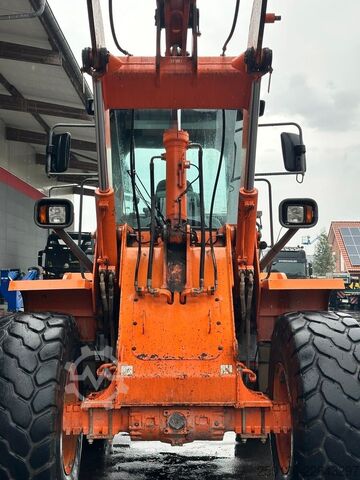 Radlader DOOSAN DL 200 inkl. Schaufel & Gabel Bj.2013 107kW