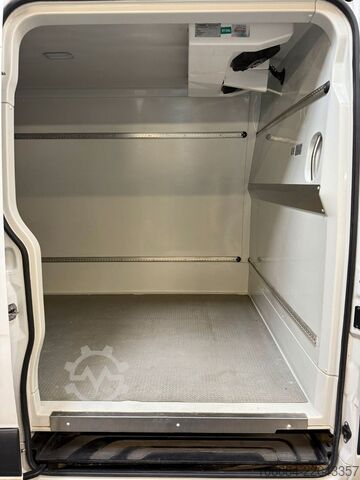 Šaldytuvo kėbulo furgonas MERCEDES-BENZ Sprinter 316 MAXI Kühlkasten Winter AC Automatik