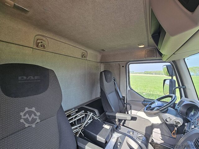 ناقلة سيارات DAF LF 250 14T TIJHOF 3 CARS