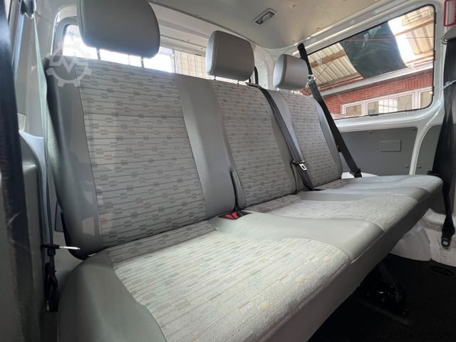 حافلة صغيرة VOLKSWAGEN T5 Kombi 2.0 Tdi L1H1 9 Sitze Engine Broken