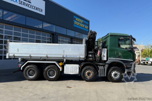Tippbil MERCEDES-BENZ Arocs 3242 8x4 Hiab 166-4