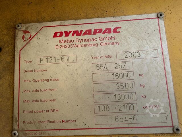 เครื่องปูยางมะตอยแบบล้อ Dynapac F121-6W