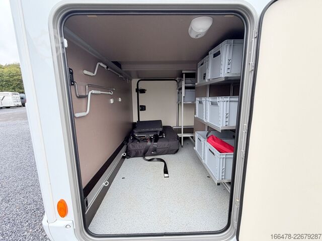 セミインテグレーテッドキャンピングカー BÜRSTNER Lyseo Harmony T 728 Einzelbetten-Hubbett-1.Hand