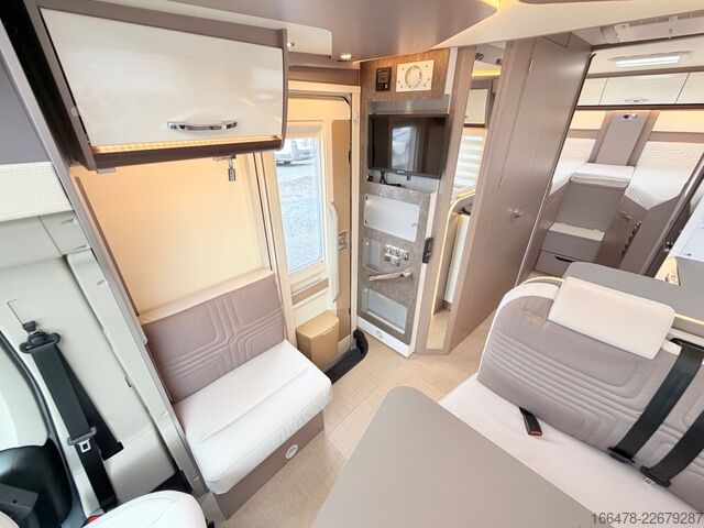 セミインテグレーテッドキャンピングカー BÜRSTNER Lyseo Harmony T 728 Einzelbetten-Hubbett-1.Hand