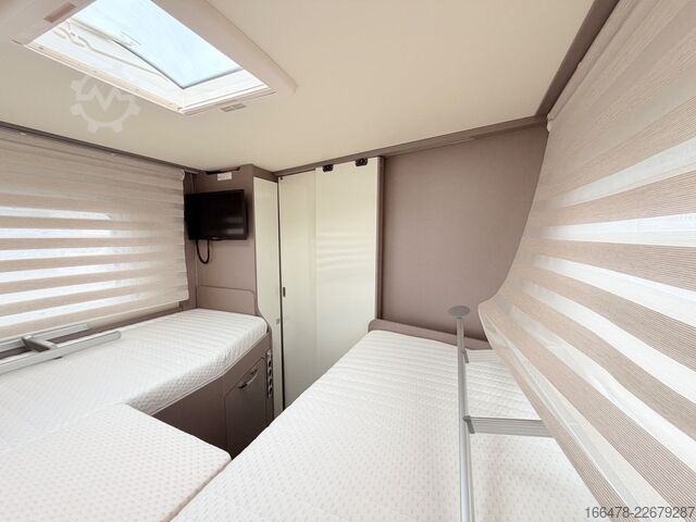セミインテグレーテッドキャンピングカー BÜRSTNER Lyseo Harmony T 728 Einzelbetten-Hubbett-1.Hand