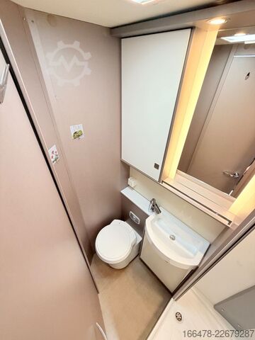 セミインテグレーテッドキャンピングカー BÜRSTNER Lyseo Harmony T 728 Einzelbetten-Hubbett-1.Hand
