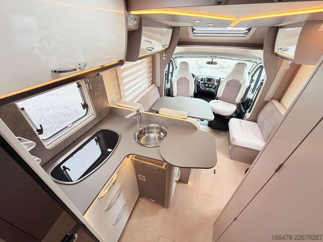 セミインテグレーテッドキャンピングカー BÜRSTNER Lyseo Harmony T 728 Einzelbetten-Hubbett-1.Hand