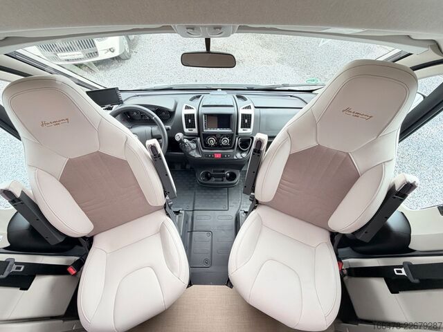 セミインテグレーテッドキャンピングカー BÜRSTNER Lyseo Harmony T 728 Einzelbetten-Hubbett-1.Hand