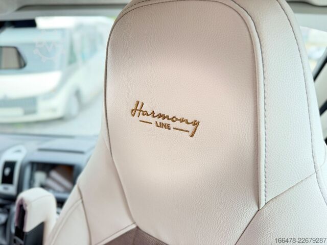 セミインテグレーテッドキャンピングカー BÜRSTNER Lyseo Harmony T 728 Einzelbetten-Hubbett-1.Hand