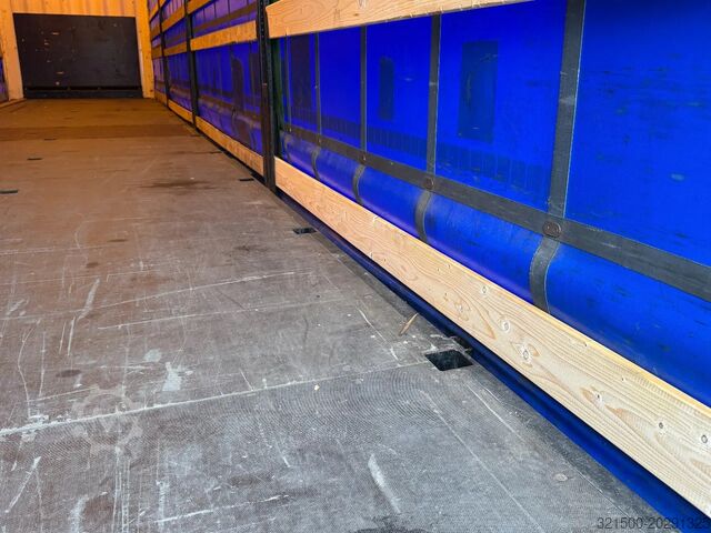 Skyvbare presenninger Krone SD Schuifzeil -Dak / BPW-Disc / Tyres 90%!