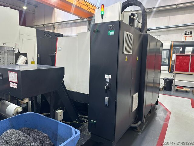 Vertikálne obrábacie centrum MAS MCV 1000 5AX