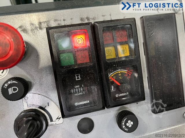  Combilift CB2500 GAS TRIPLEX 4900 FREE-LIFT CABIN