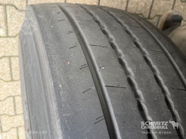 Sandučara poluprikolica Schmitz Cargobull Trockenfrachtkoffer Standard Rolltor Ladebordwand